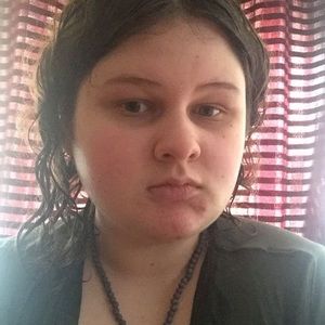 Meet your Posher, Esther